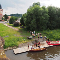 Floßanlandung an der Werrabrücke Vacha