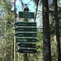 Rote Haag - Wegweiser 535m ü.NN