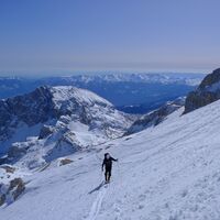 Immer höher; in der Ferne der Kamm der Bohinj-Tolminer Berge.