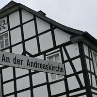 Fachwerkhaus an der Andreaskirche in Velemde
