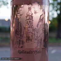 Roséschoppen im Original Kallstadter Glas