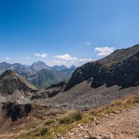 Blick von der Rotmandlspitze zum Sauberg und zur Kruckeckscharte