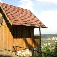 Die Schaubachhütte erinnert ebenso wie das Diezhäuschen an einen verdienten Meininger.