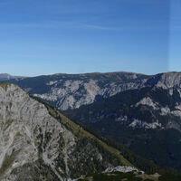Blick zum Lomstein links der Mitte