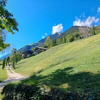 Ausblick unterhalb dem Tiroler Kreuz am Apfelweg