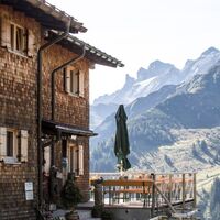 Gemütliche Terrasse mit Blick auf den Rätikon
