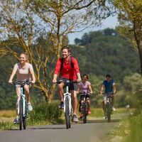 Fahrradfahrer auf dem Glan Blies Radweg