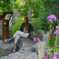 Rastbankgeschichten Kräutergarten Hildegard von Bingen