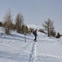 Aufstieg entlang der präparierten Spur