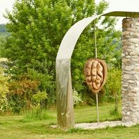 Nuss-Skulptur in Krummnußbaum