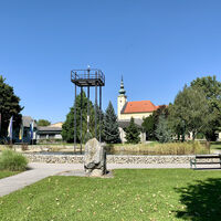 Park am Kirchenplatz, Schönkirchen-Reyersdorf, Weidenbachrunde