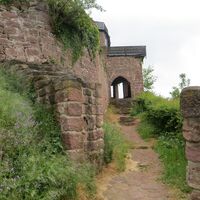 Unterer Burgeingang.