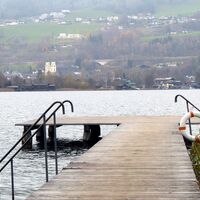 Von der Anlegestelle Schwarzindien zur Basilika Mondsee ist es nur ein Katzensprung.