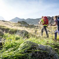 Wanderer im Val d'Anniviers.