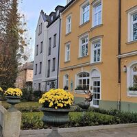 House front in the Südliche Auffahrtsallee
