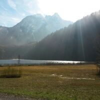 blick in Richtung Flugbahn Meteorit