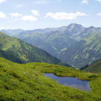 Knallstein im Blick, links der Tattermann