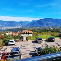 Steinegg Terrasse Ausblick nach Bozen etc.
