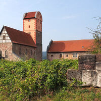 Romanische Basilika und Schloss Breitungen