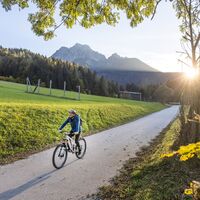 Sonnenuntergang auf dem Radweg Kranjska Gora-Rateče