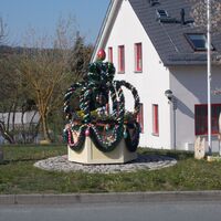 Osterkrone mit Holzhasen in Mohlsdorf