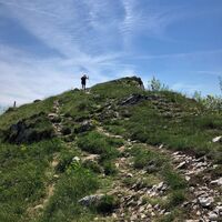 Pfad auf den Kämmen von Sur Lyand