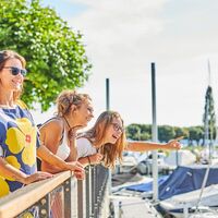 Hafen Unteruhldingen - Spaß an der Seepromenade
