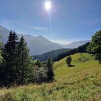 Ein kurzer Blick zurück zu den Lienzer Dolomiten.