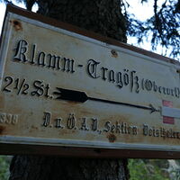 Schöner, alter Wegweiser