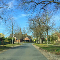 Dorfstraße in Lehmke Richtung Emern
