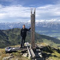 blick übers inntal ins karwendelgebirge
