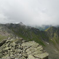 oben angekommen lichtet sich der Nebel und der Blick zum Krautwasch wird frei