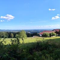 oberhalb von Ed der Blick nach Deggendorf und Plattling