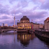 Sonnenuntergang Berlin Museumsinsel &amp; Fernsehturm