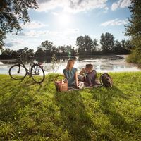 Picknick in den Rheinauen