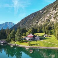 die Gaisalm – einzigartig am See gelegen, erreichbar zu Fuß oder per Schiff