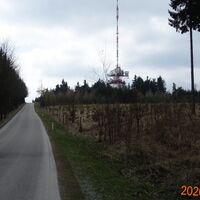 Auf der Straße zum Parkplatz Burgstock