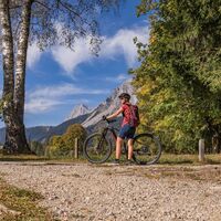 Mountainbikerin auf der Sonnseitn Runde