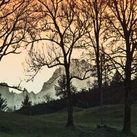 Der Watzmann und seine Kinder schimmern durch