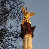 Friedensengel Nahaufnahme Winter