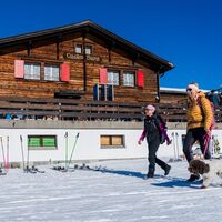 Mittagspause im Berggasthaus Cuolm Sura