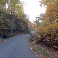 Straße von Lucavic nach Zarnovica