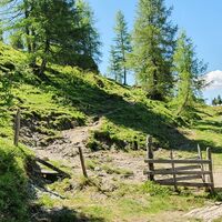 12.0 km Nach dem Drehkreuz hinauf gehen