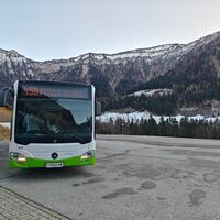 Von der Talstation der ehemaligen Gaissauer Bergbahn bringt der Bus 450 die Fahrgäste bis nach Hallein.