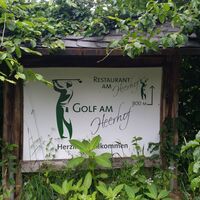 Golf spielen am Golfplatz Heerhof nahe Bad Salzuflen