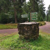 Fünfeckiger Stein