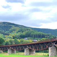 Fischbauchbogenbrücke