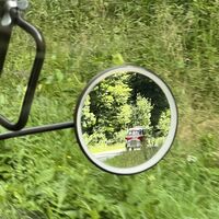 RALLYE PS.SPEICHER, Bus im Rückspiegel vom Goliath-Auto_05.07.2025 © Einbeck Tourismus (1).jpeg