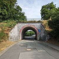 Unterführung unter der Trasse der ehemaligen Kanonenbahn in Lahnau-Dorlar hindurch.