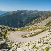 Bergstraße zum Oscheniksee mit Blick in die Großfragant